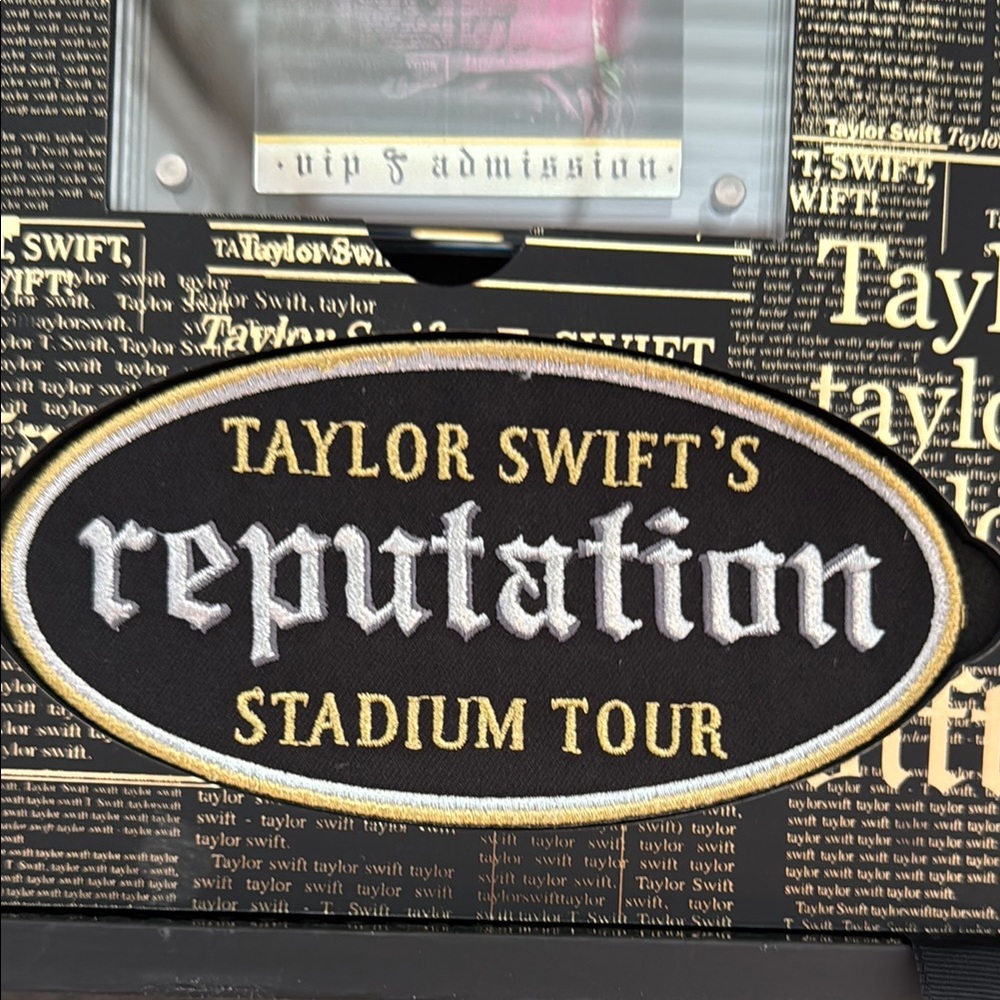 Taylor Swift Reputation Tour VIP Box with Working Video & Sealed Items - Picture 7 of 14
